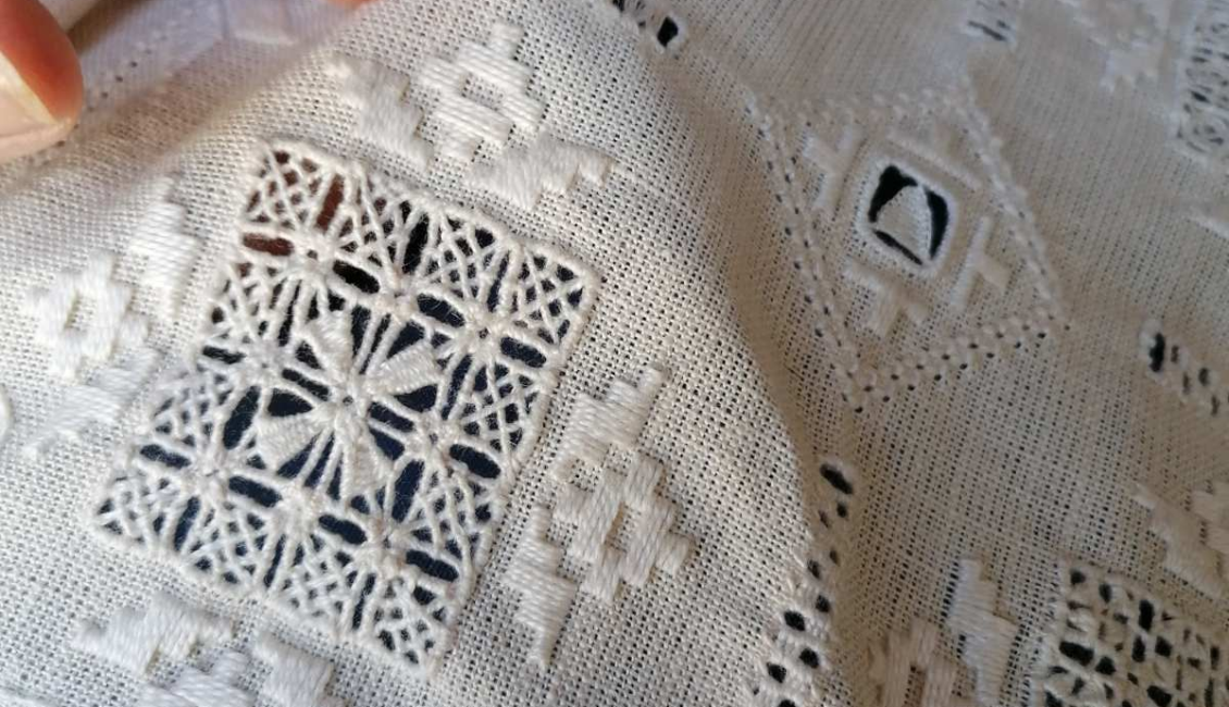 «Μαργαρίτα»: Το πρόγραμμα που «κεντάει» την παράδοση στη σύγχρονη εκπαίδευση Lefkaritika 1 1 1130x650